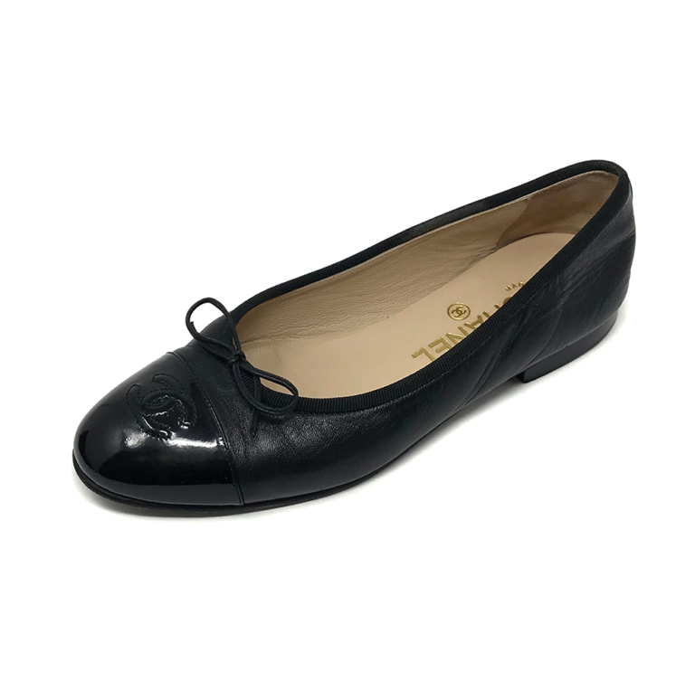 Meghan Markle's Most Comfortable Flat Shoe Styles - Dress Like A Duchess