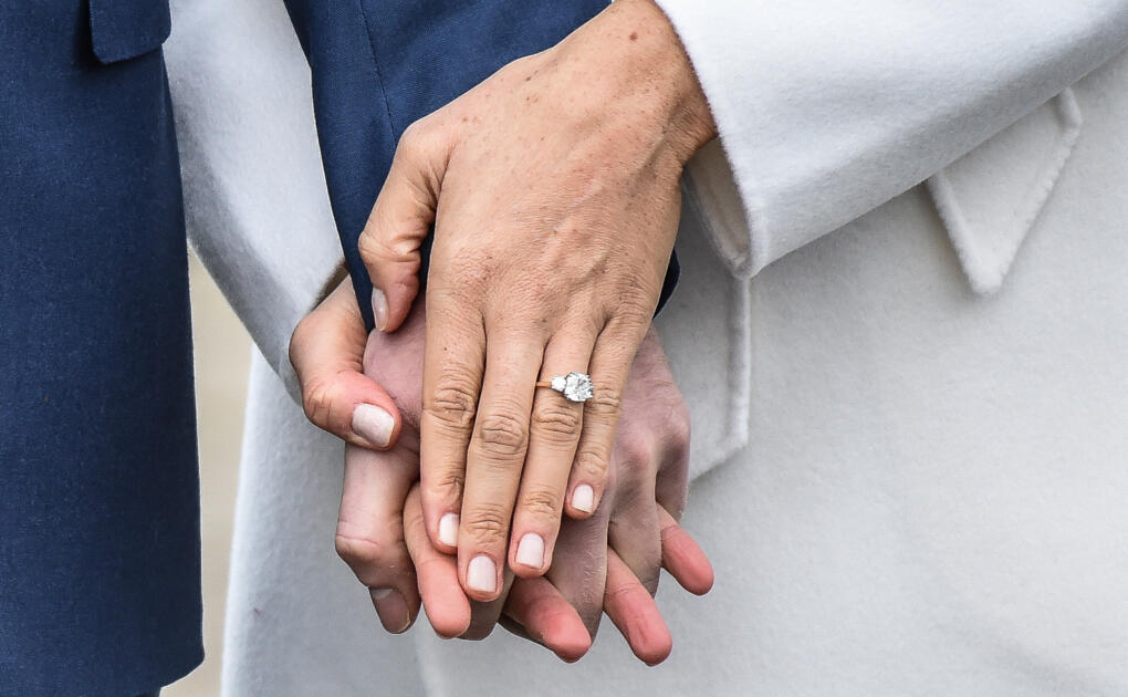 All About Meghan Markle's Altered Engagement Ring - Dress Like A Duchess