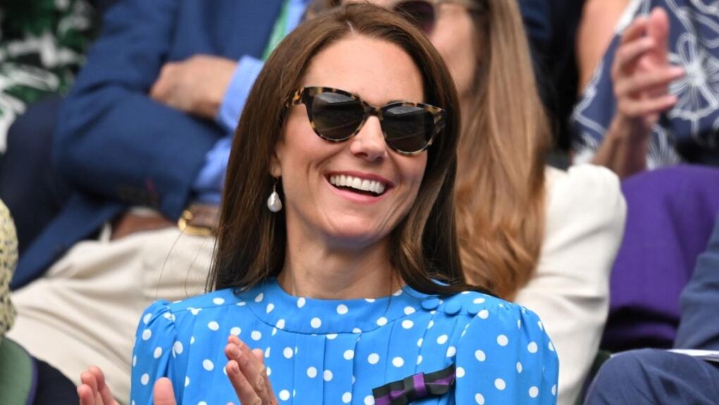 Kate Middleton spotted on car journey with chic travel bag